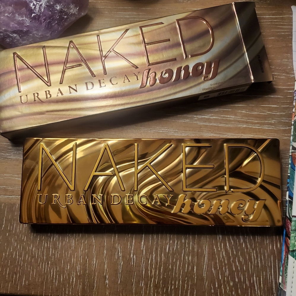 Urban decay honey pallet